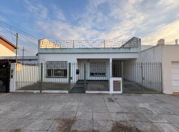 Casa de 3 ambientes, Morón · Casa Americana 3 Ambientes en Venta - Apto Crédito - 275 m² - Morón Sur