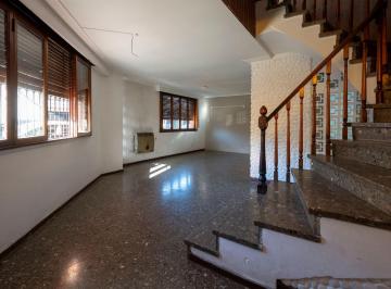 PH · 120m² · 4 Ambientes · 1 Cochera · Casa en Venta 4 Ambientes V. Pueyrredon - Cochera