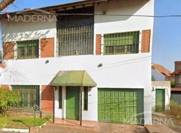Casa · 250m² · 7 Ambientes · 3 Cocheras · Casa en Venta, Martinez