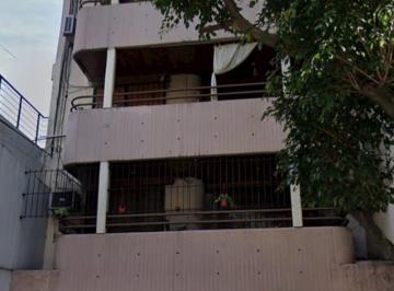f · Luminoso 2 Ambientes en Alquiler con Balcón Corrido y Lavadero Independiente