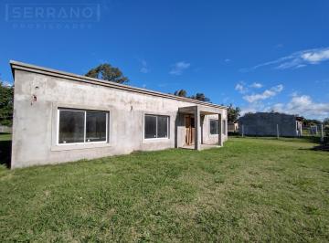 Casa · 165m² · 4 Ambientes · 1 Cochera · Venta. Casa a Terminar. 4 Ambientes. Lote 1.948 m². Barrio Parque Sakura 3