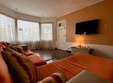 Casa de 5 ambientes, Lomas de Zamora · Casa en Venta en Banfield Oeste