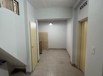PH · 36m² · 3 Ambientes · PH de Tres Ambientes Sin Expensas en Alquiler en Lanús