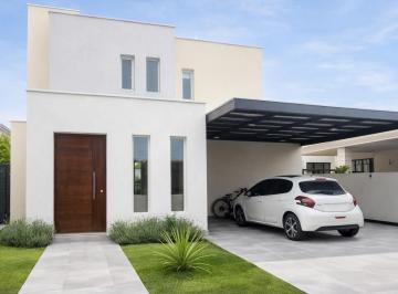 Casa de 3 ambientes, Russell · Casa de Categoría en Alquiler – Barrio Privado Pinares de Furlotti, Maipú
