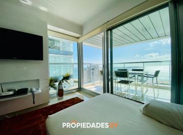 Foto1 · Apartamento en Alquiler Temporario Playa Mansa 2 Dorm.