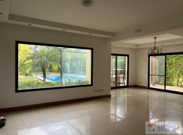Casa · 190m² · 5 Ambientes