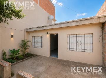 Casa · 84m² · 3 Ambientes · Venta Casa Villa Celina | Excelente Base y m Para Seguir Construyendo