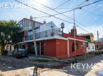 Casa · 160m² · 5 Ambientes · 2 Cocheras · Venta de Casa en Villa Celina