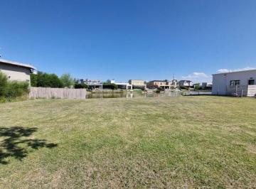 Terreno · 600m² · Lote Frente a Laguna – Barrio Santa Isabel Etapa 1