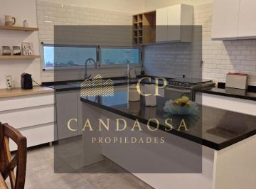 Casa · 120m² · 3 Ambientes · 2 Cocheras · Gnn. Casa 3 Ambientes en Ingeniero Maschwitz - Apta Credito