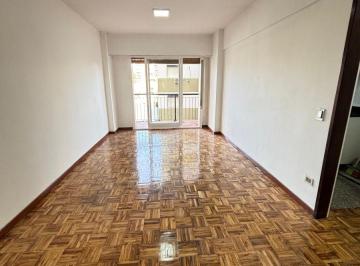 Departamento de 2 ambientes, Quilmes · Departamento de 2 Ambientes Reciclado, en Venta. Apto Credito