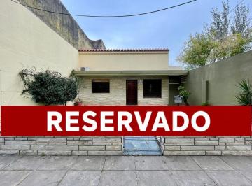 Casa · 165m² · 3 Ambientes · 1 Cochera · Venta Casa 3 Ambientes Garage Patio Refaccionada
