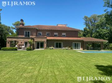 25 · Casa en Venta en La Horqueta - 5 Dorm.