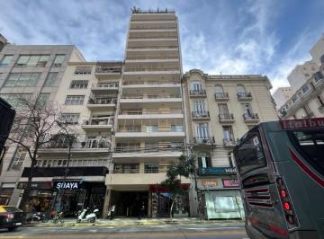 Departamento · 52m² · 3 Ambientes · 1 Cochera · Venta Departamento 3 Ambientes en Recoleta con Cochera