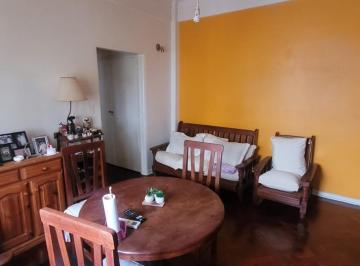 Departamento · 50m² · 2 Ambientes · Zapiola 983 - Colegiales - 2 Amb. Muy Amplios Apto Prof!