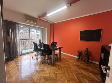 Oficina comercial · 149m² · 7 Ambientes · 1 Cochera · Oficina o Consultorio en Impecable Estado Totalmente Equipada.