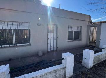 Casa · 82m² · 4 Ambientes · Casa en Venta - Lomas de Zamora