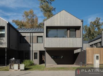 Casa · 160m² · 4 Ambientes · 2 Cocheras · Dúplex de 3 Dorm. en Nuevo Malagueño - Apto Escritura