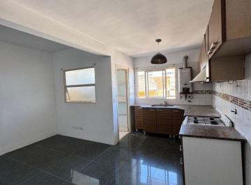 Departamento de 4 ambientes, Quilmes · Alquiler Departamento 4 Ambientes Quilmes Centro
