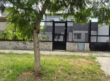 Casa · 131m² · 5 Ambientes · 4 Cocheras · Venta, Casa 350 m Totales Quilmes