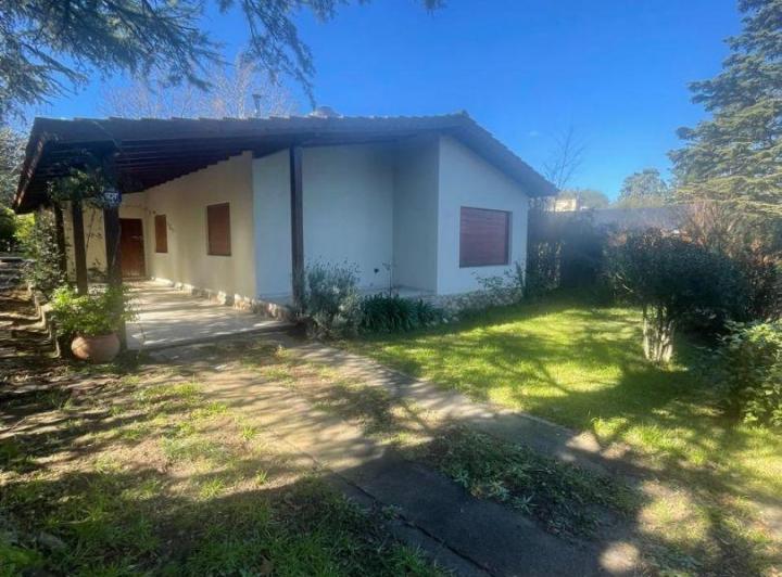 Casa · 174m² · 5 Ambientes · 1 Cochera