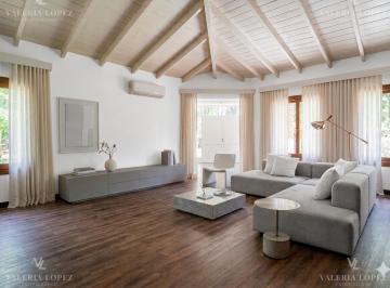 Casa · 700m² · 8 Ambientes · 4 Cocheras · Casa en Alquiler en Highland Park Cc, Pilar, G. B. a. Zona Norte