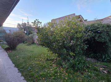 Casa · 285m² · 10 Ambientes · 4 Cocheras · Casa Multifamiliar en Garibaldi Al 1300, Lomas de Zamora