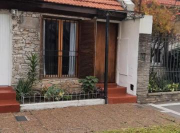 PH de 3 ambientes, Lanús · Alquiler Duplex Cerca de Uriarte R. de Escalada
