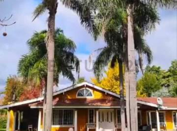 Quinta vacacional · 220m² · 6 Ambientes · 1 Cochera · Alquiler Temporal - Fines de Semana - Semanal - Quincenal en Barrio El Remanso Exaltación de La Cruz