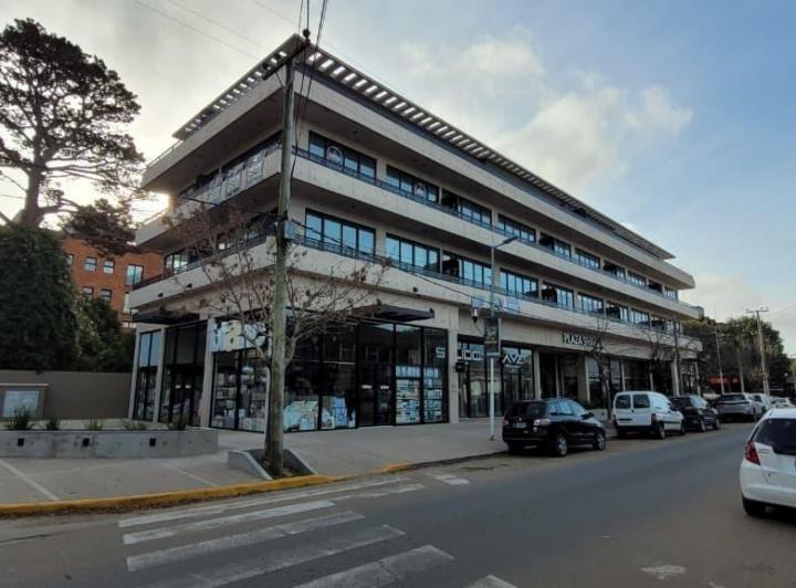 Departamento · 51m² · 3 Ambientes · 1 Cochera