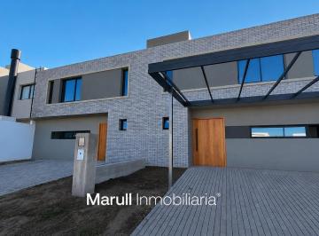 PH · 155m² · 4 Ambientes · 2 Cocheras · Duplex Premium con Cava Subterranea y Pileta