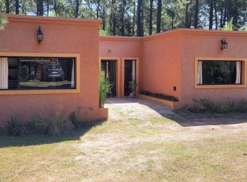 BRS-BRS-78_2 · Venta de Casa en Carilo