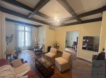 Departamento de 4 ambientes, Balvanera · Piso de Época con Vistas a Las Cúpulas de Buenos Aires | 131 m² | 3 Dorm. + Dependencia
