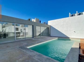 Casa · 158m² · 4 Ambientes · 2 Cocheras · Duplex 3 Dorm 3 Baños Calef. Crtal.