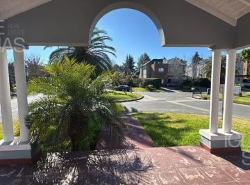 Casa · 180m² · 4 Ambientes · 5 Cocheras · Casa en Venta Rincon de La Costa, Tigre, Rincon de Milberg3 Dorm Uno en Suite Dependencia
