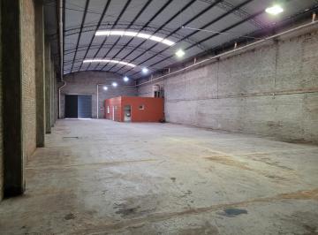 Bodega-Galpón · 550m² · Av Eva Perón 8570 - Local con Galpón - Fisherton