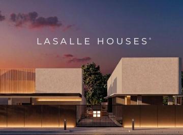 Casa · 200m² · 4 Ambientes · 2 Cocheras · Duplex en "Lasalle Houses"