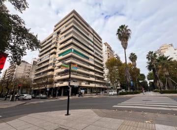 Departamento · 161m² · 7 Ambientes · 2 Cocheras · Departamento en Centro