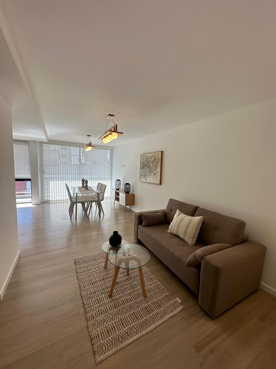 Unidades en noveccento moreno 2 amb, 62m² con balcón — Centro