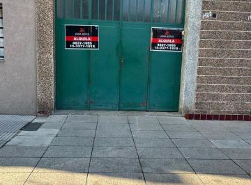 Bodega-Galpón , Mataderos · Alquiler Galpón / Depósito de 2 Plantas con Montacargas y Entrada Para Vehículos en Mataderos