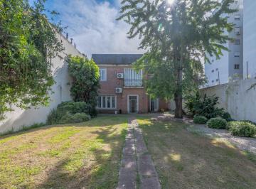 Casa · 480m² · 5 Ambientes · 1 Cochera · Casa en Bajo Belgrano. Alquiler