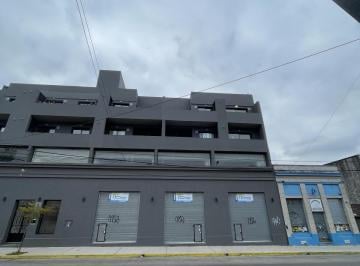 Departamento · 32m² · 2 Ambientes · 1 Cochera · Amplio Dos Ambientes en Temperley