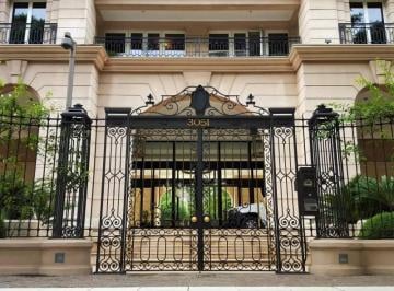 Departamento · 250m² · 5 Ambientes · 2 Cocheras · Semipiso en Venta con Dos Cocheras y Baulera en Torre Grand Bourg. Barrio Parque.