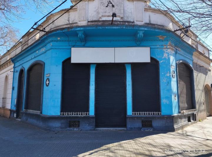 Local comercial · 150m²
