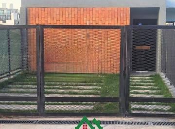 Casa · 152m² · 4 Ambientes · 2 Cocheras · Dúplex a Estrenar con Vistas a La Ciudad de Córdoba en Cuesta Colorada - Financiación Disponible