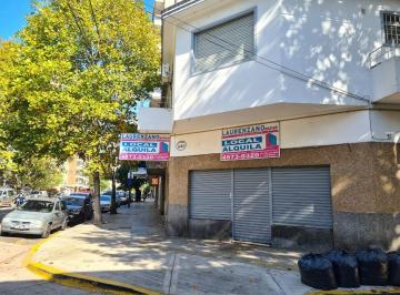 Local comercial · 35m² · Alquiler Local 35 m² con Frente a Av Mosconi - Villa Pueyrredon