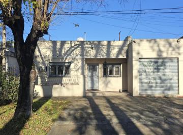 1 · Venta Casa 3 Ambientes en Villa Adelina