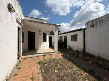 Casa de 3 ambientes, Quilmes · Casa Venta Barrio Parque