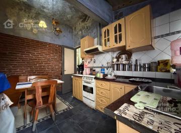 Departamento · 64m² · 3 Ambientes · Depto. Tipo Casa 3 Amb. a Reciclar en Planta Alta