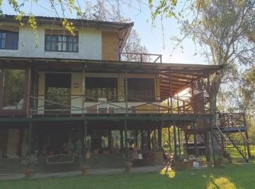 Casa · 230m² · 5 Ambientes · Casa en Venta - 4 Dorm. 2 Baños - Tigre